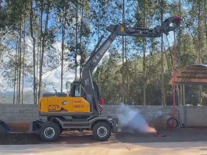 寶鼎抓木機